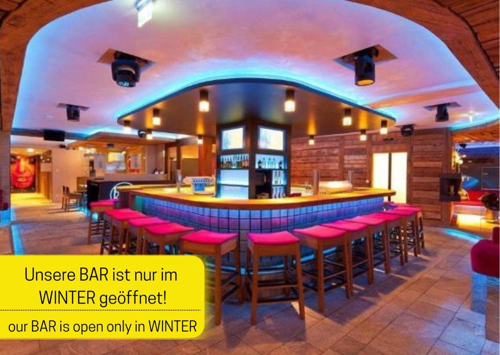 Partyhouse Harakiri Stay Different 60 Seconds To Mountains! Free Parking! Self Check-In Mayrhofen Buitenkant foto